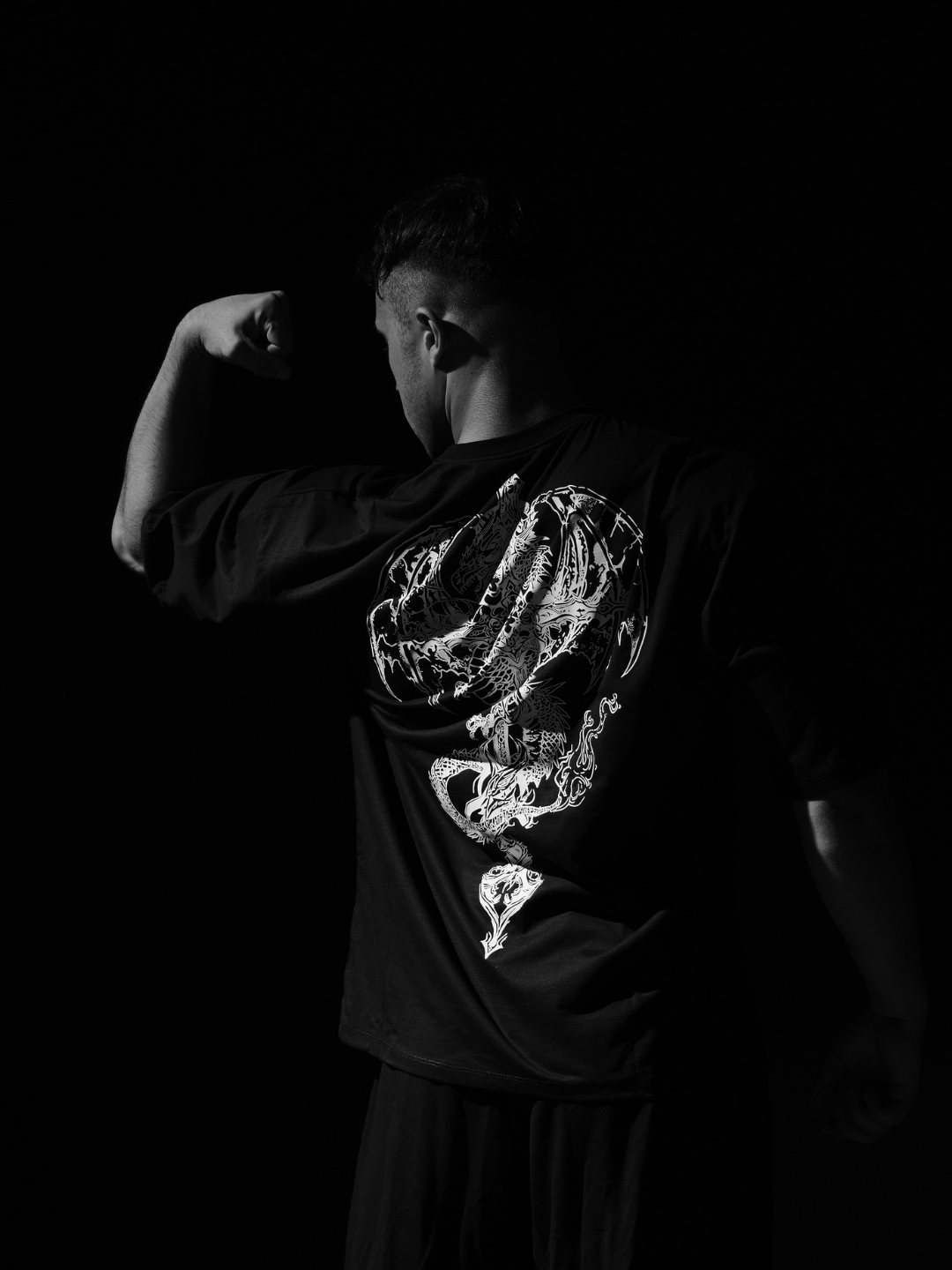 SHADOW BLADE OVERSİZE T-SHİRT