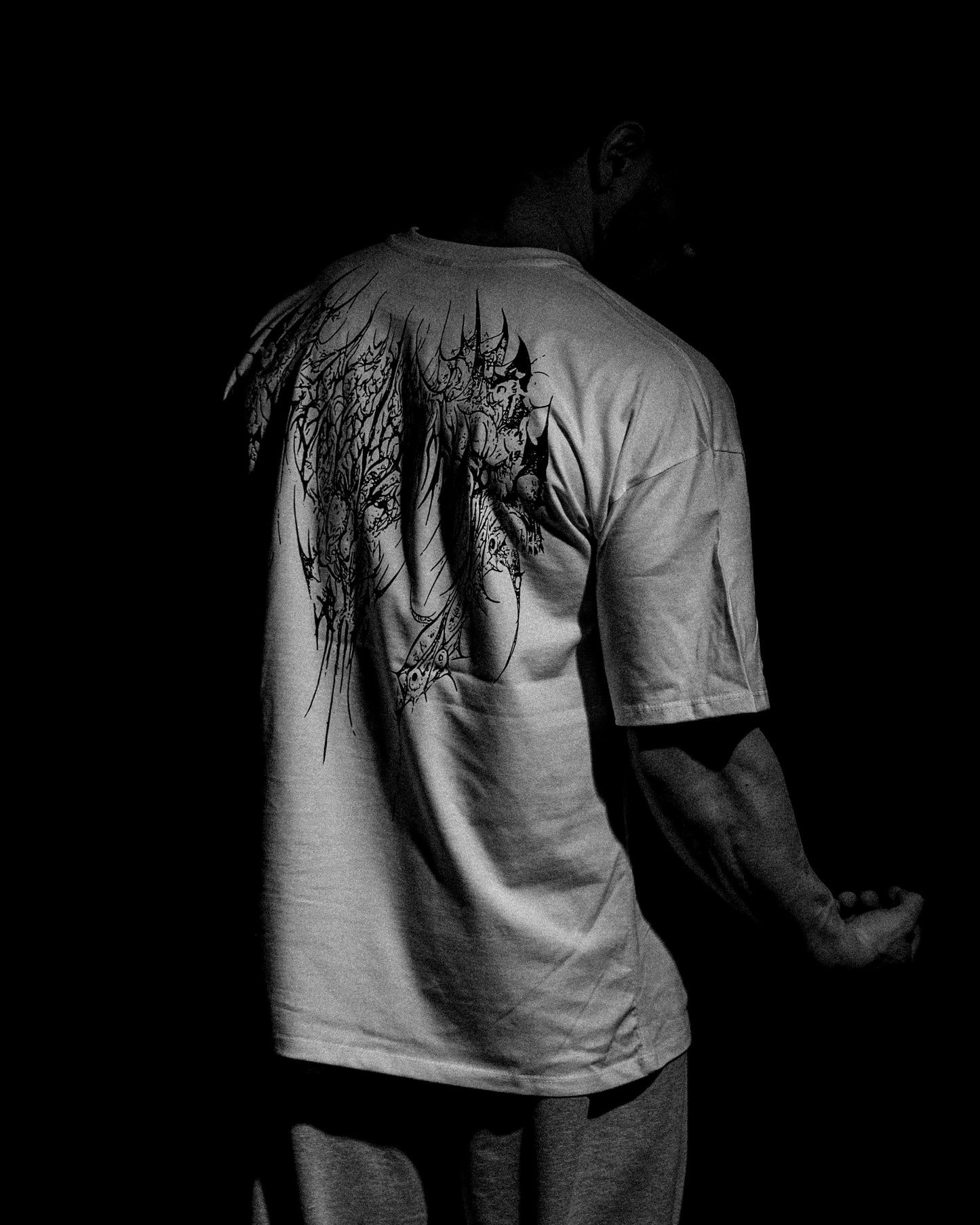 BLOODLUST WHİTE OVERSİZE T-SHİRT